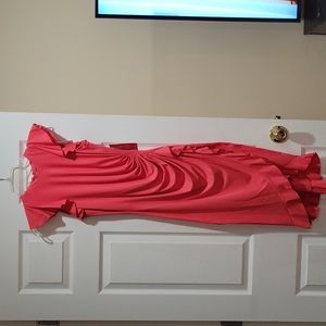 Little Mistess stunning coral dress